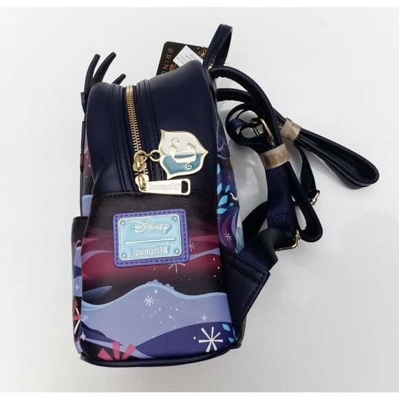 ✅✅ RARE Loungefly Disney Cinderella Coach Castle Mini Backpack Purse NIP Bag - Picture 3 of 12